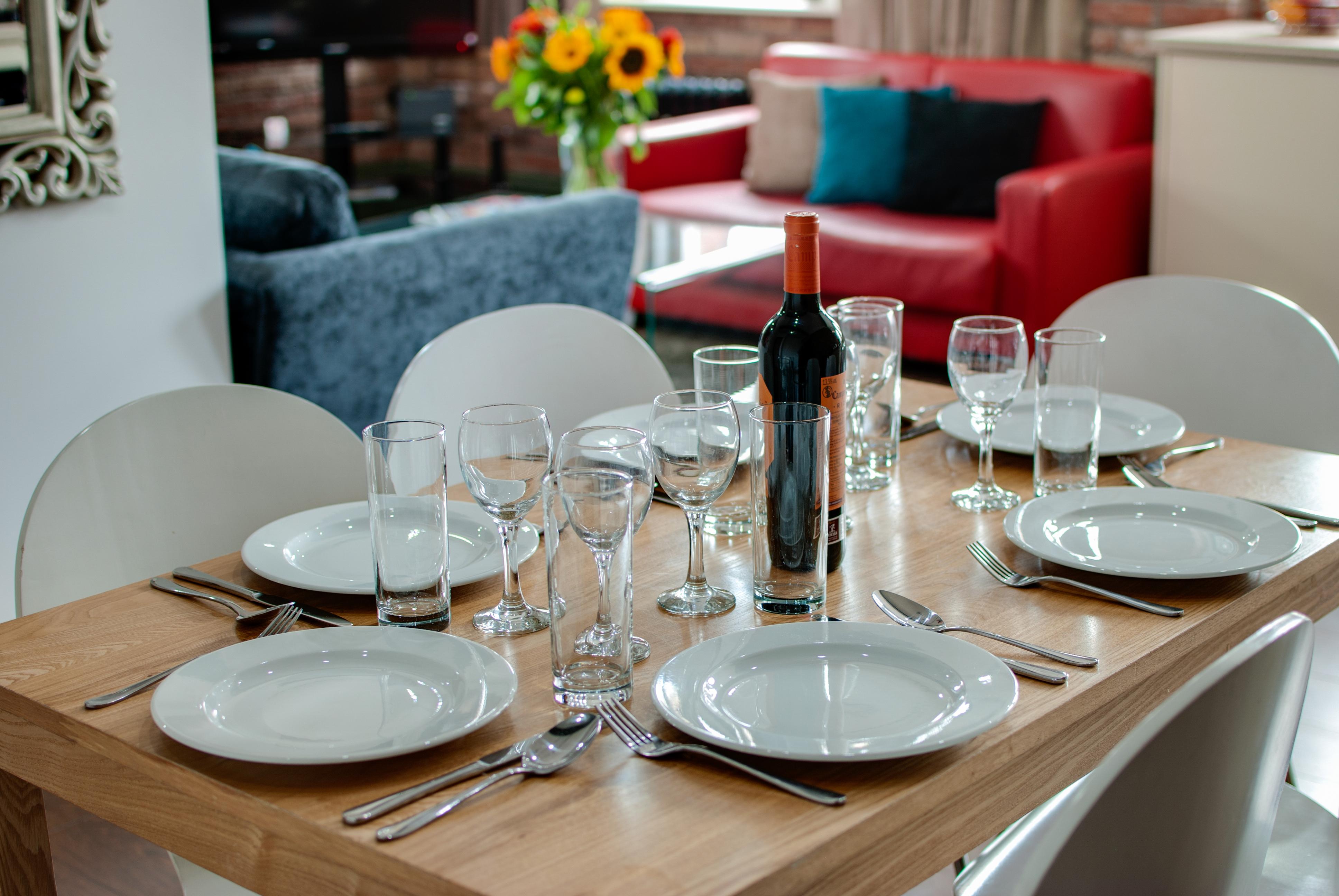 Base Serviced - Sir Thomas Street * Liverpool