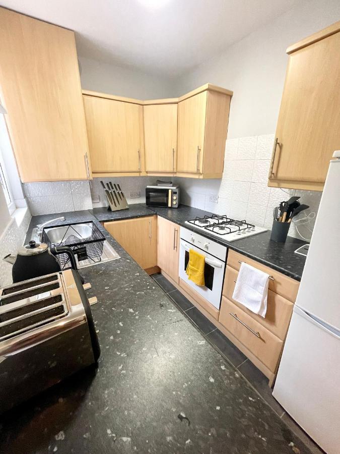 Holiday home *new* Grant 7 Bed House Steps Away From Stadium