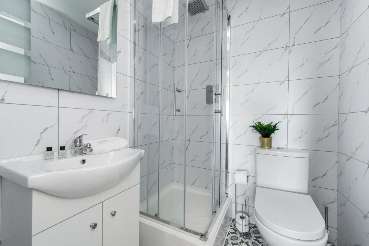 Host & - Quayside Apartment