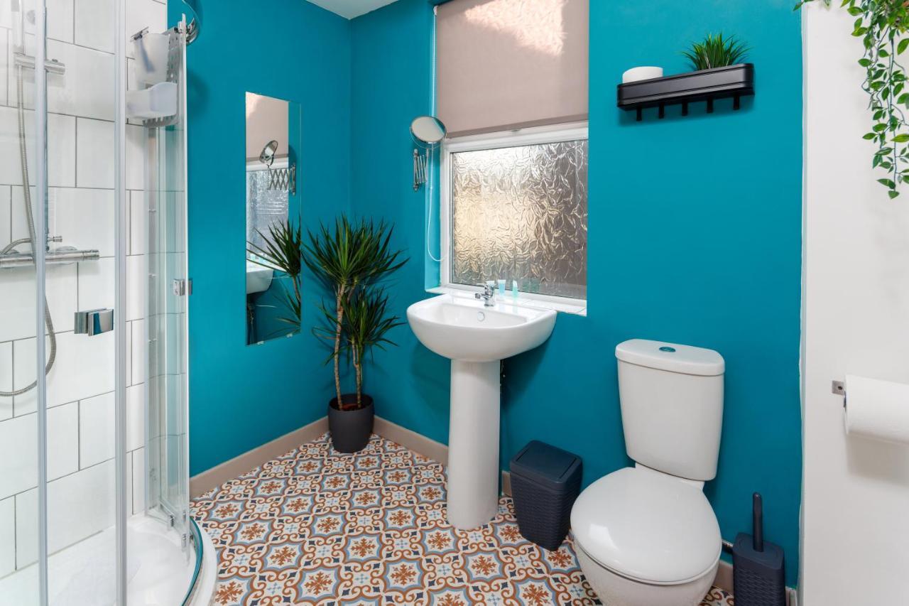 Holiday home Hornsey House - Air Host & - 5 Bedrooms Sleeps 10 *