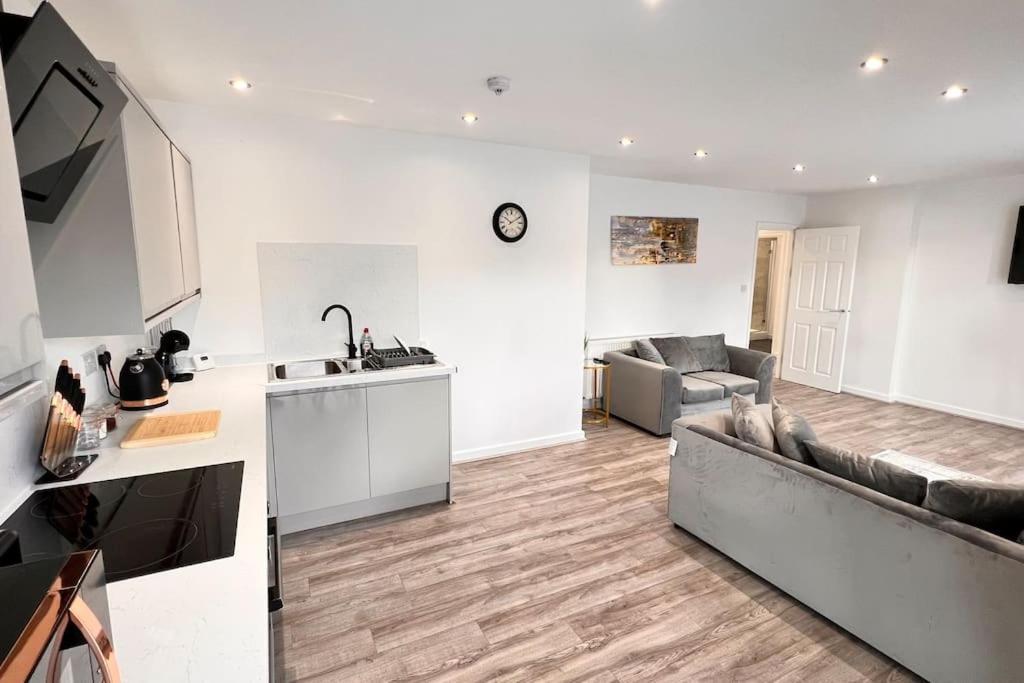 Top Floor Gem In City Centre Apartment *