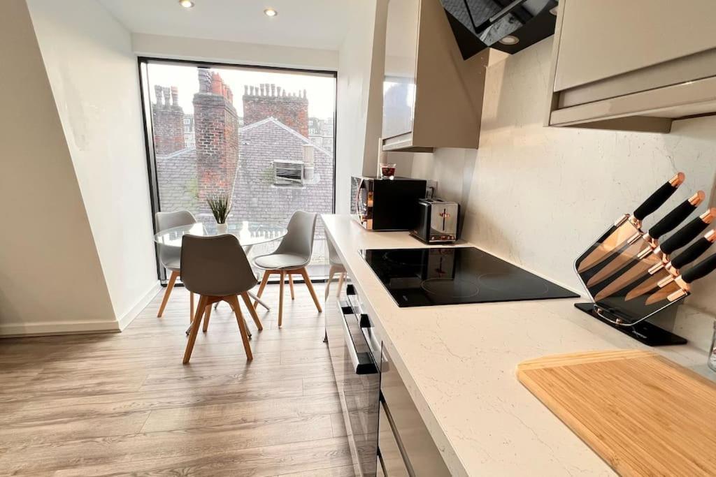 Top Floor Gem In City Centre