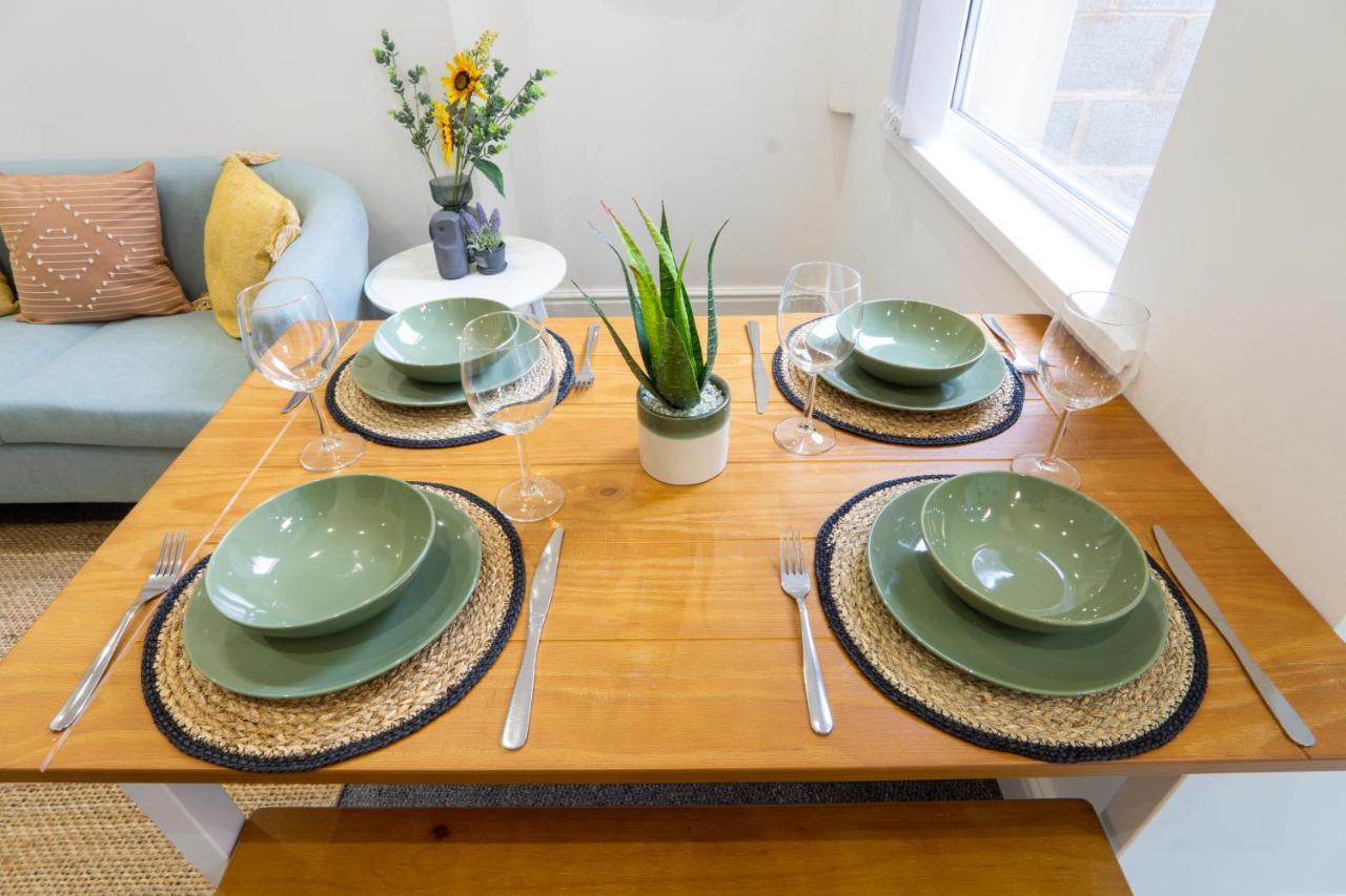Air Host & - Cedar House - 3br With Parking