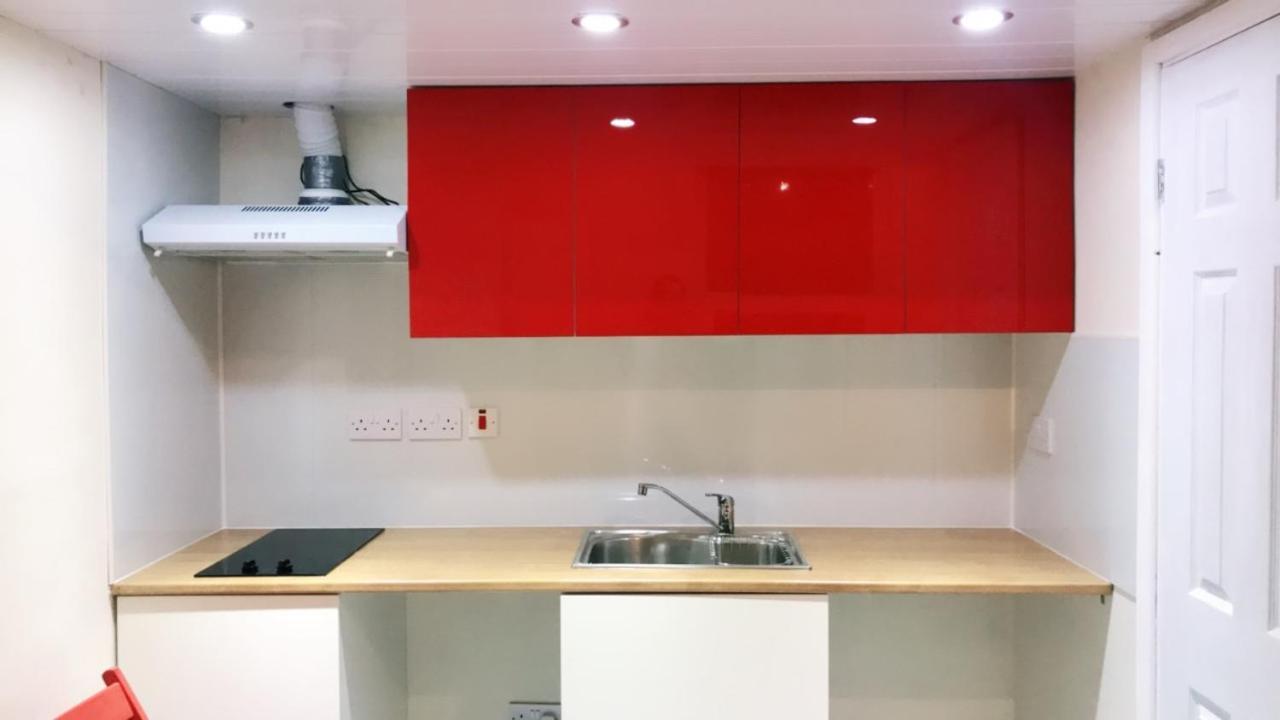 Edgelane Studio- R6 Apartment