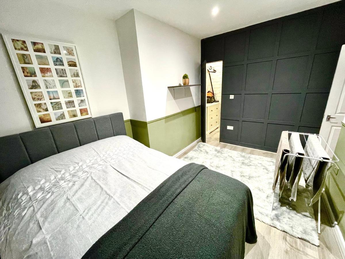 Apartment Adeamstays Provides Beautiful Centrally Located 1 And 2 Bed On Liverpools Boulevard Liverpool