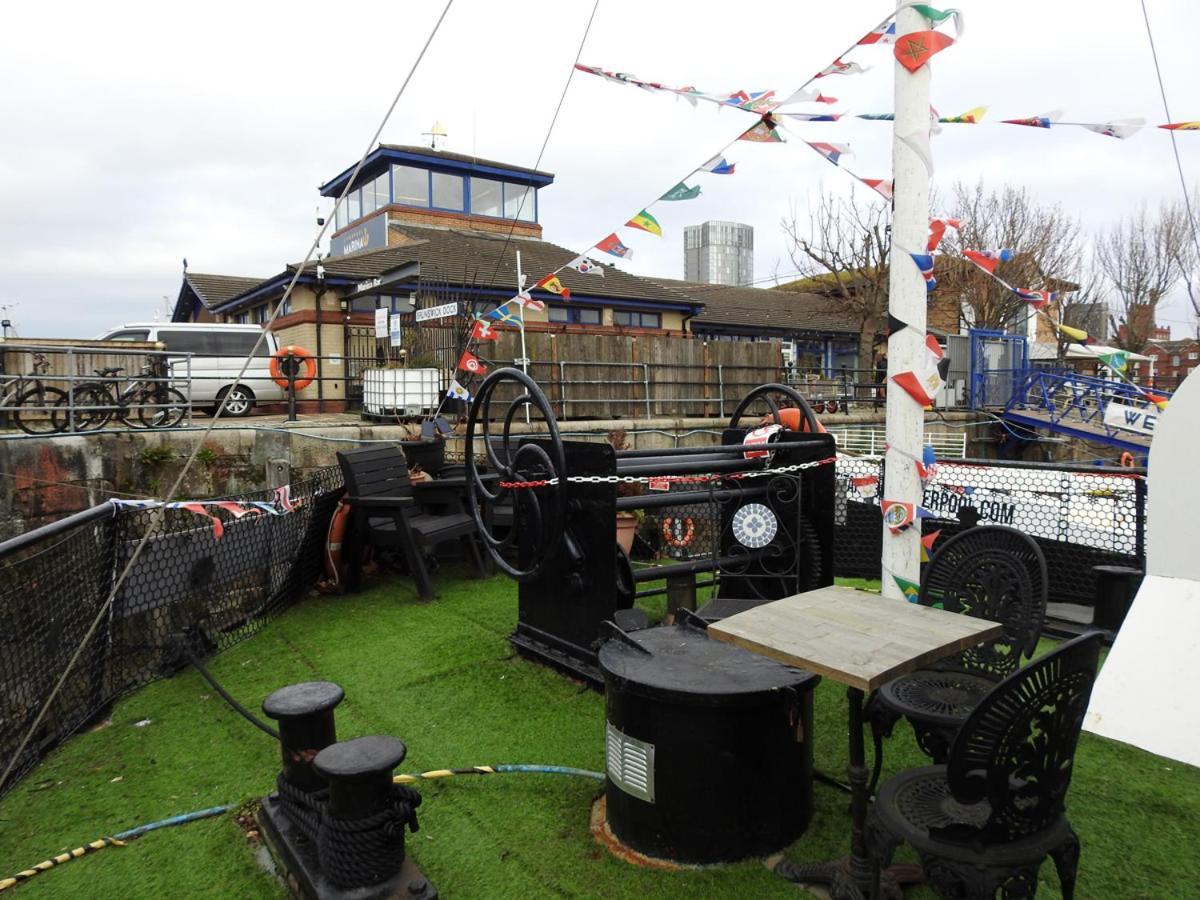 Holiday home Super Size Static Duplex Barge 3 Double Bedrooms 3 Triple Bedrooms With Modern En-suites Liverpool