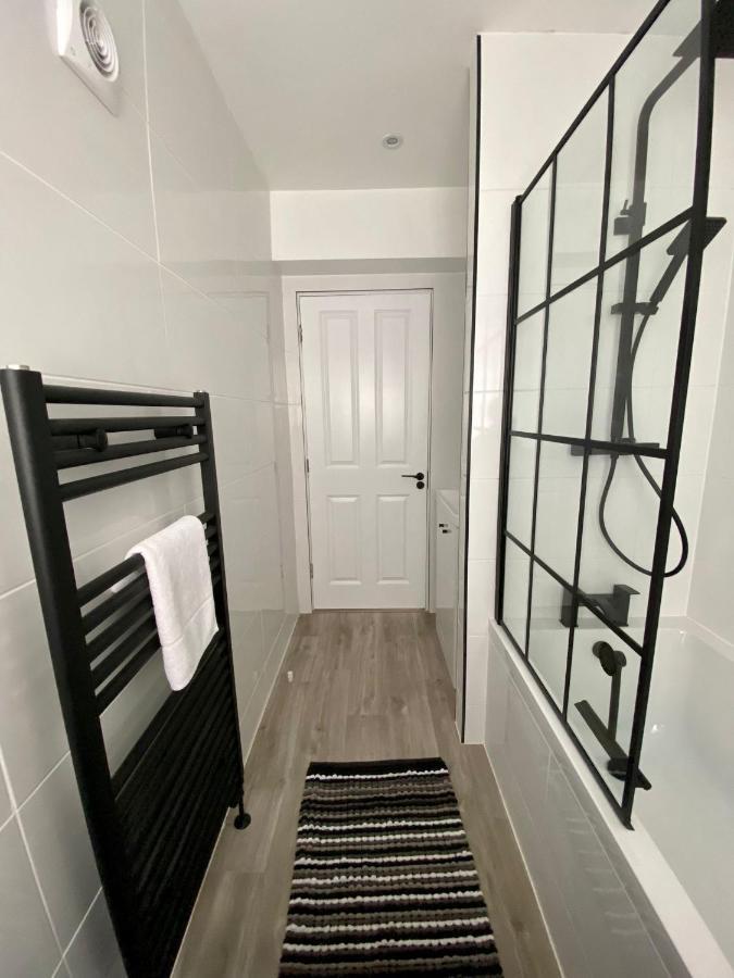 Air Host And - Georgian Quarter - Falkner Square Apartment, 2 Bedroom Sleeps 4 Apartment