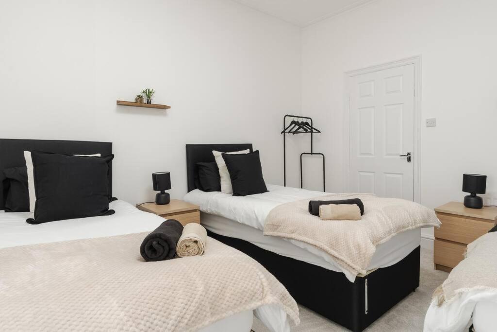 Apartment 3 Bed House