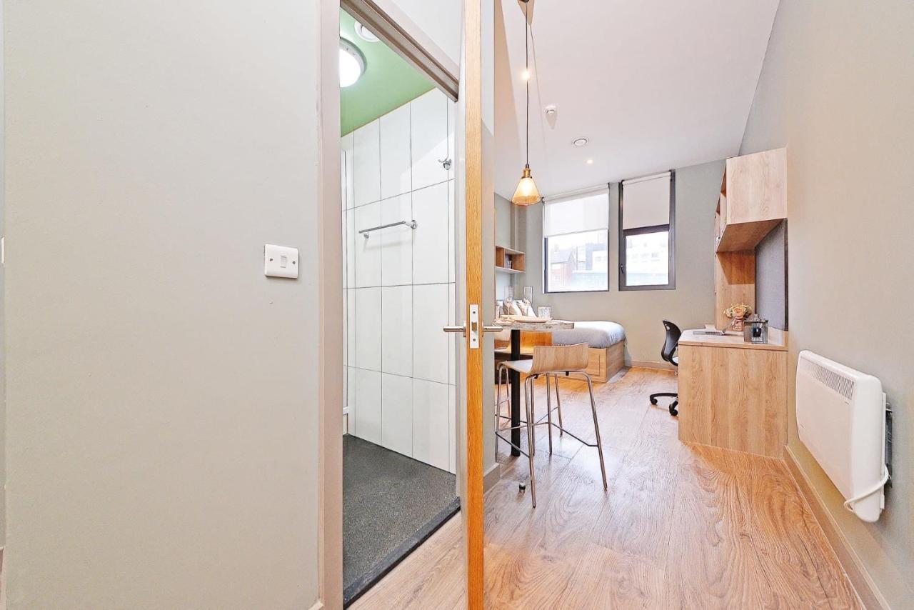 Apartment For Students Only Chic At Fontenoy In Centre *