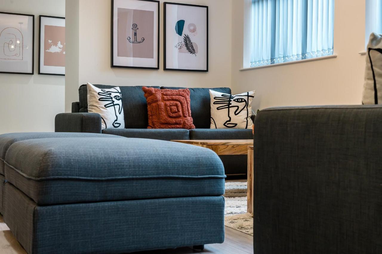 Host & - The Rodney Courtyard Apartment