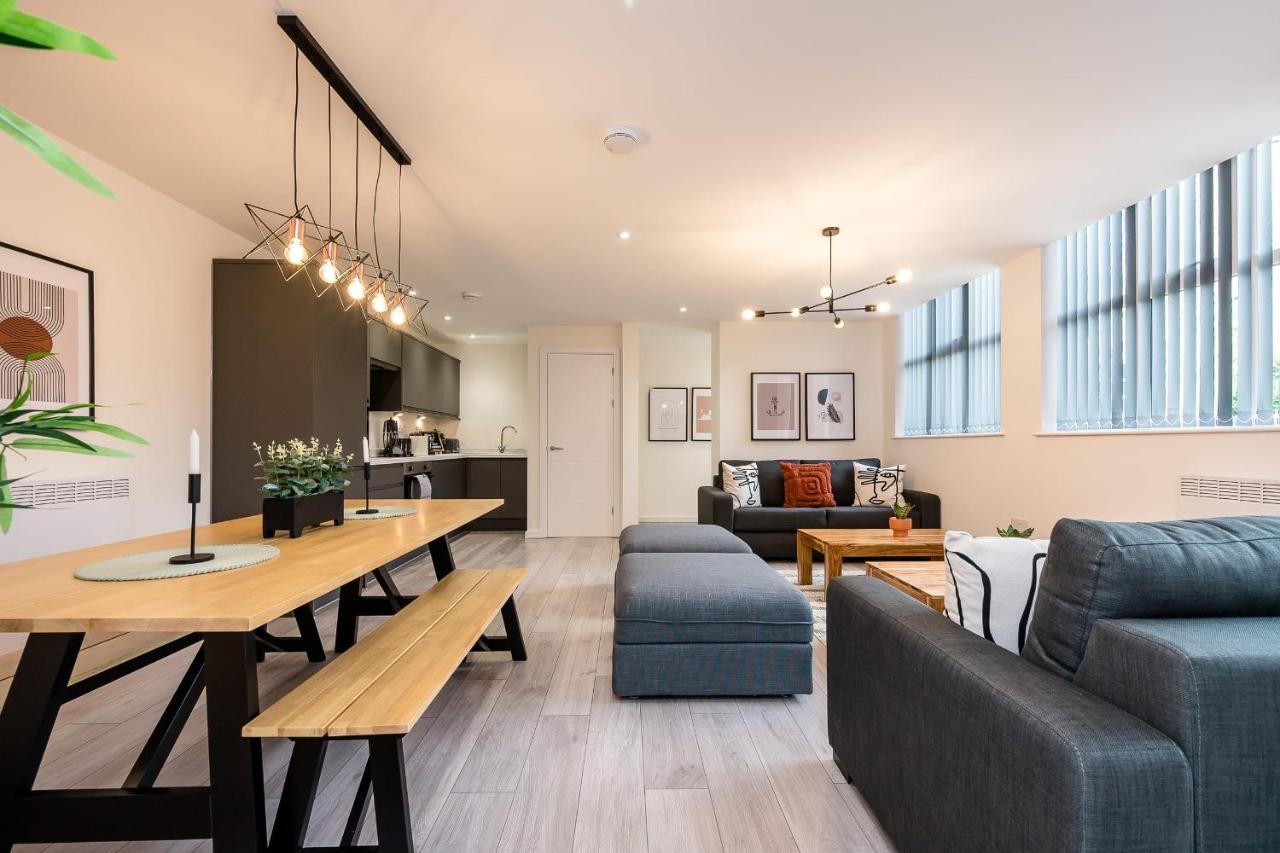 Host & - The Rodney Courtyard Apartment *
