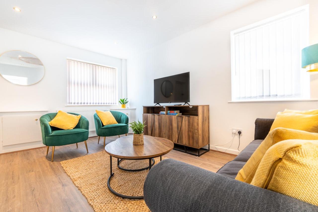 From - 5 Mins From Town! * Liverpool