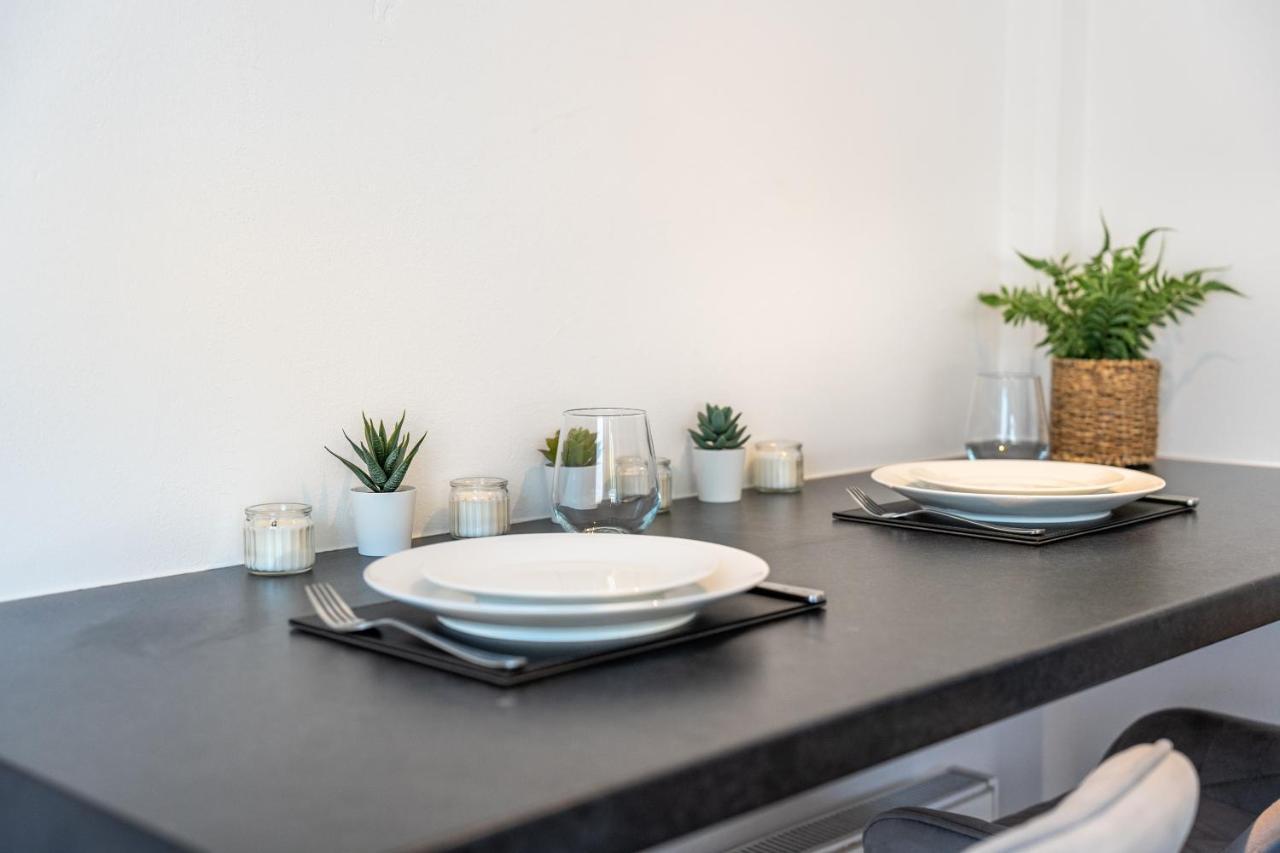 From - 5 Mins From Town! Holiday home