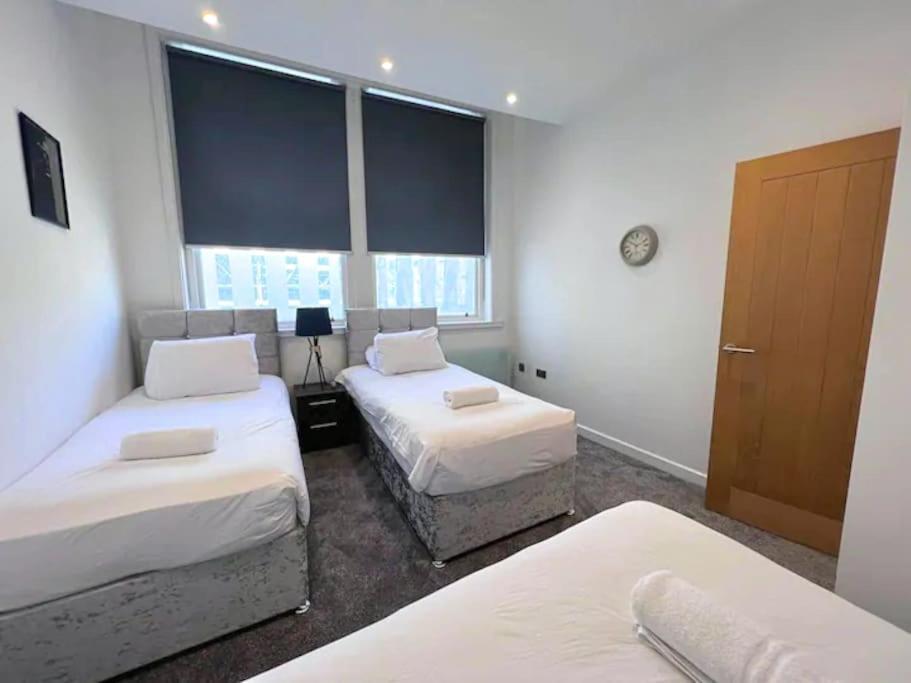 Families And Contractors Welcome! Central Beauty