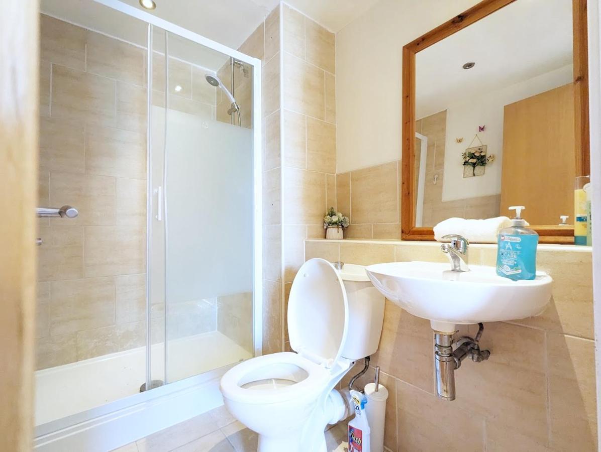 Apartment 2-bedroom Apt Near Key Attractions Free Parking Liverpool