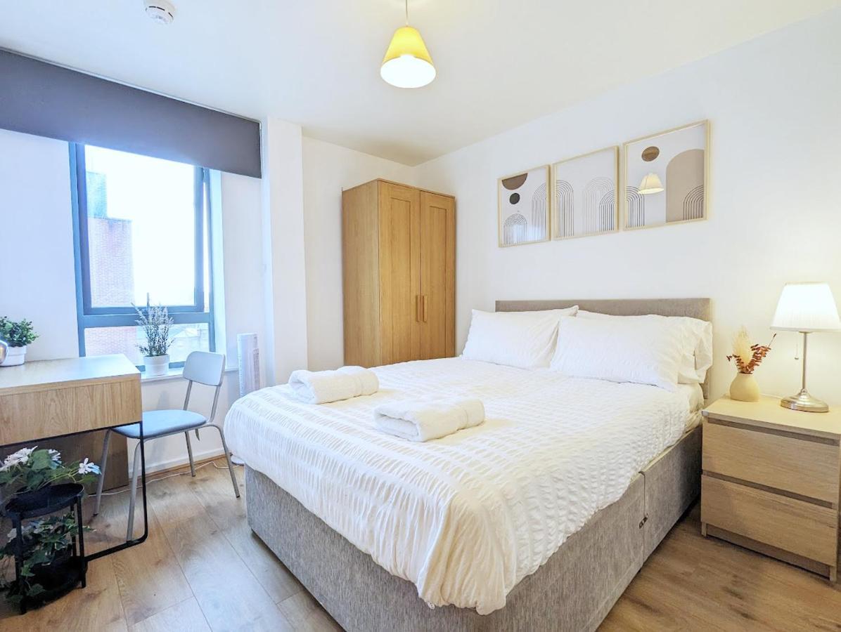 Apartment 2-bedroom Apt Near Key Attractions Free Parking