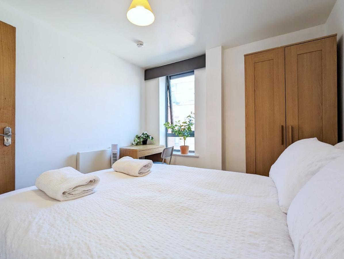 Apartment 2-bedroom Apt Near Key Attractions Free Parking Liverpool