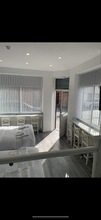 Smeaton Street Hotel 4*