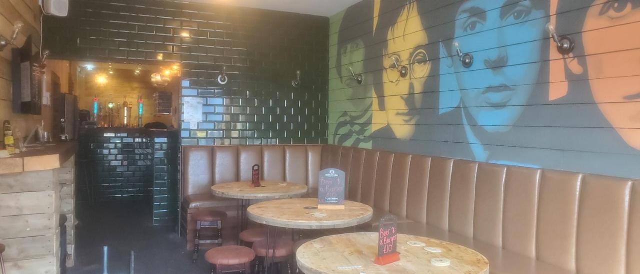 Blessington Road & Lockinn Bar & Restaurant * Liverpool