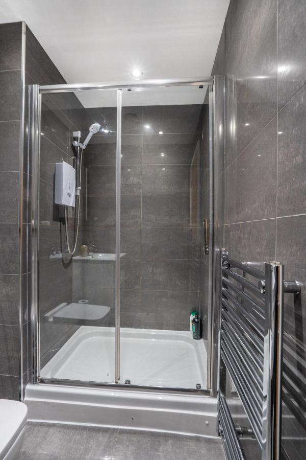 Apartment 2bed-ground Floor-free Parking Liverpool