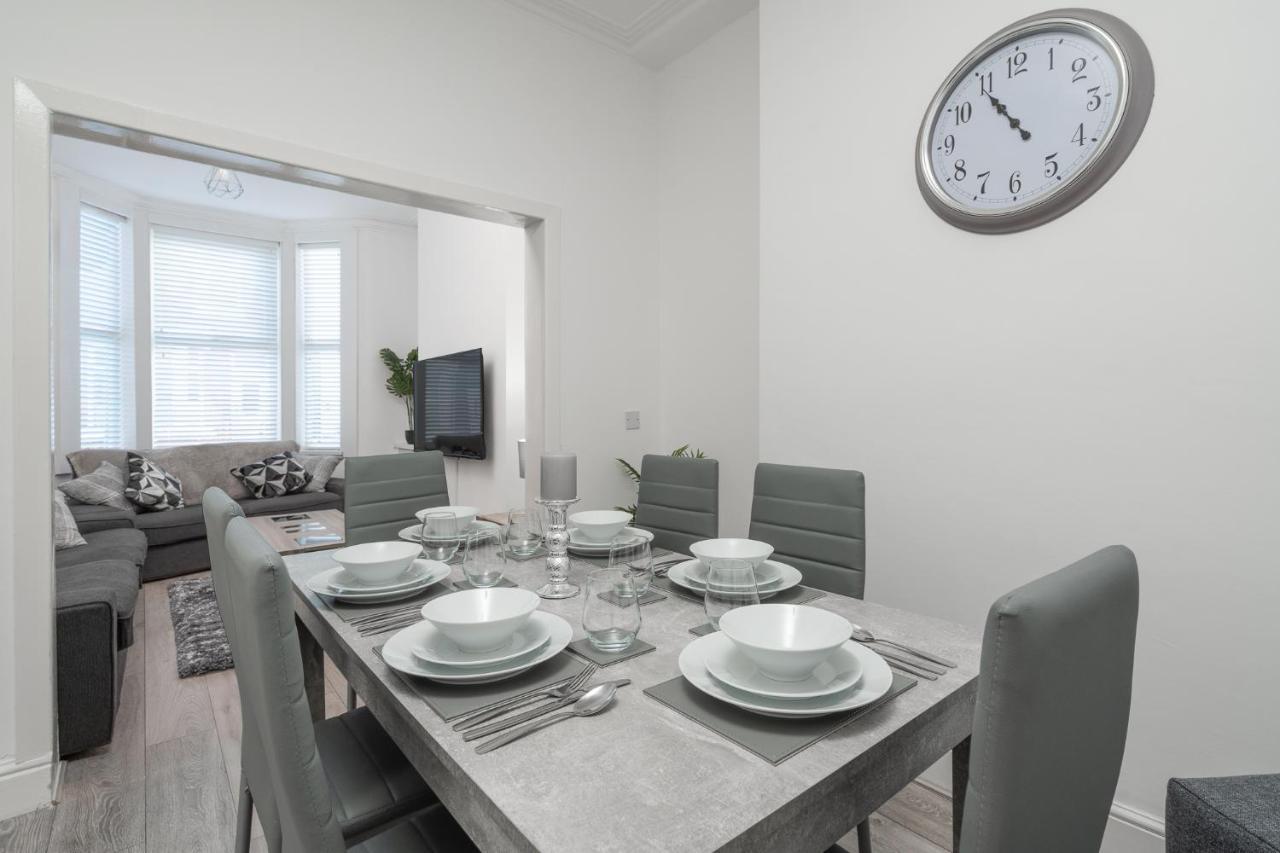 Hornsey - Strictly No Parties Apartment *