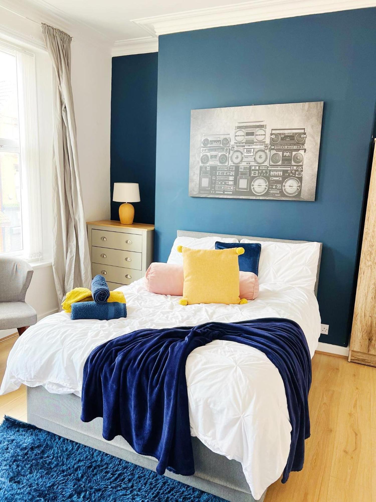 Spacious Anfield Next To Lfc With Netflix Sleeps 9 Perfect For Large Groups Apartment *