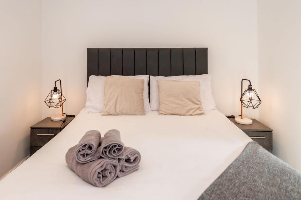 Two Bedroom In City Centre * Liverpool