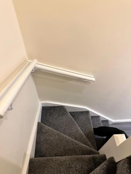 Cosy Merseyside Retreat *