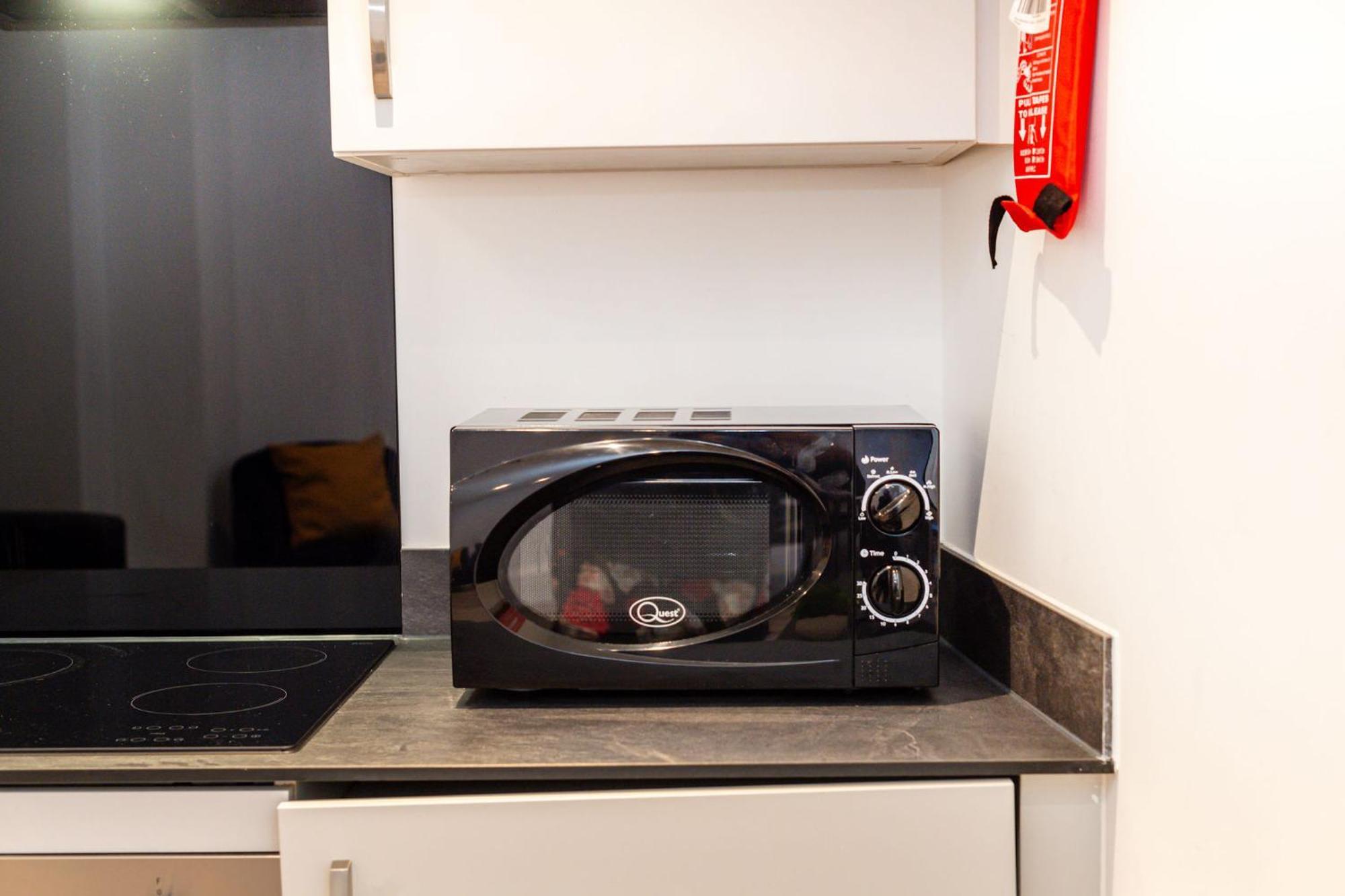 Two Bedroom In City Centre Apartment Liverpool