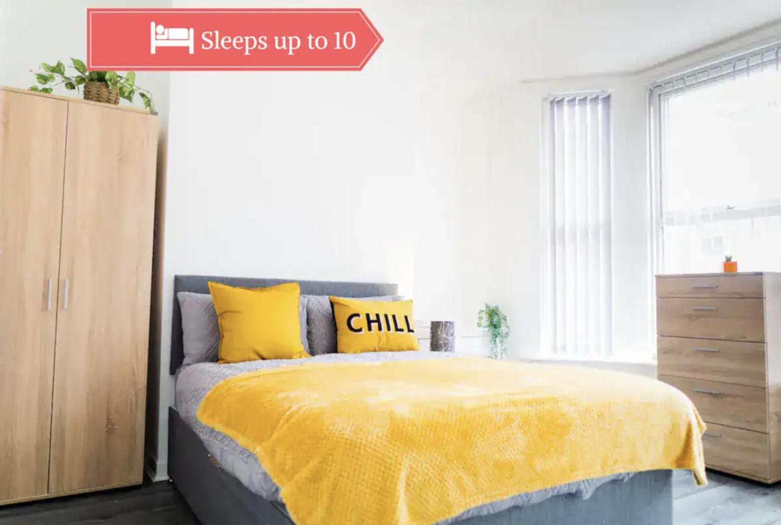 Bright 4br Home, Perfect For Groups * Liverpool