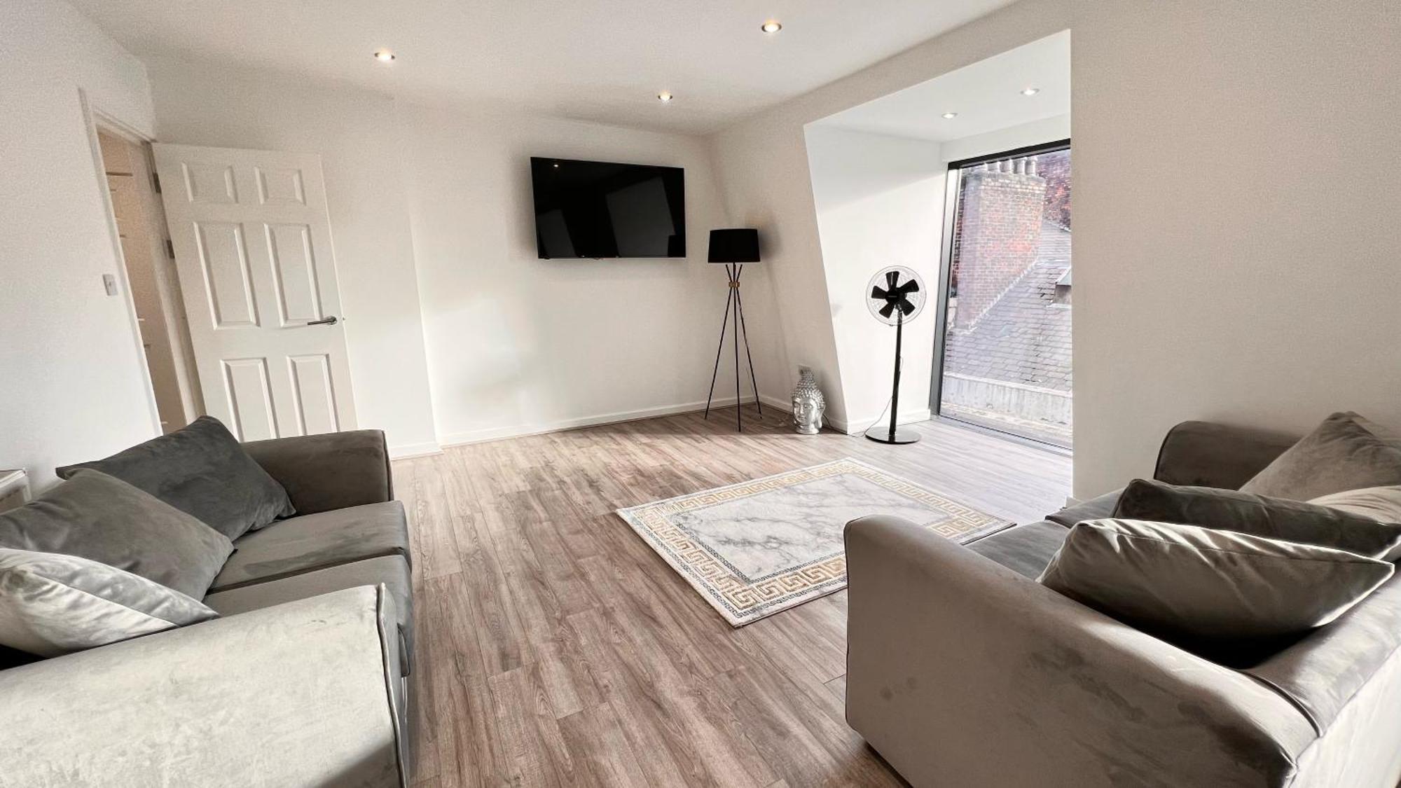 Families And Contractors Welcome! Central Beauty