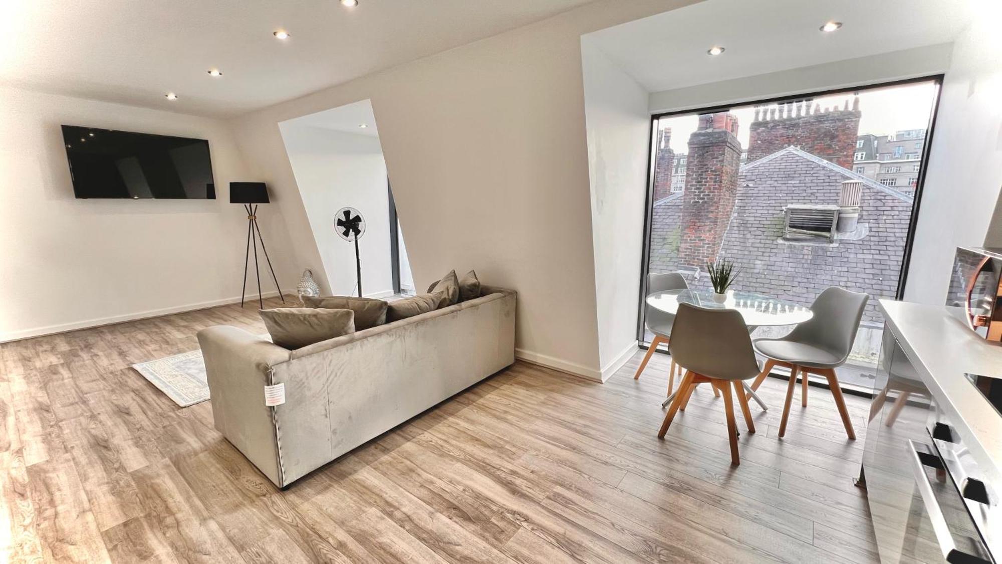 Families And Contractors Welcome! Central Beauty