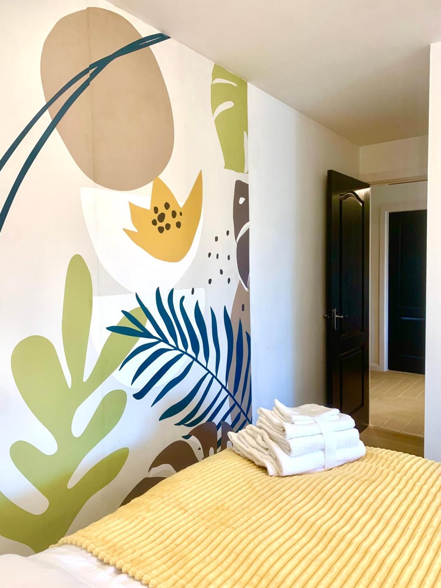 Apartment Award Winning Large Stylish 3 Bedroom Centre Free Secure Parking