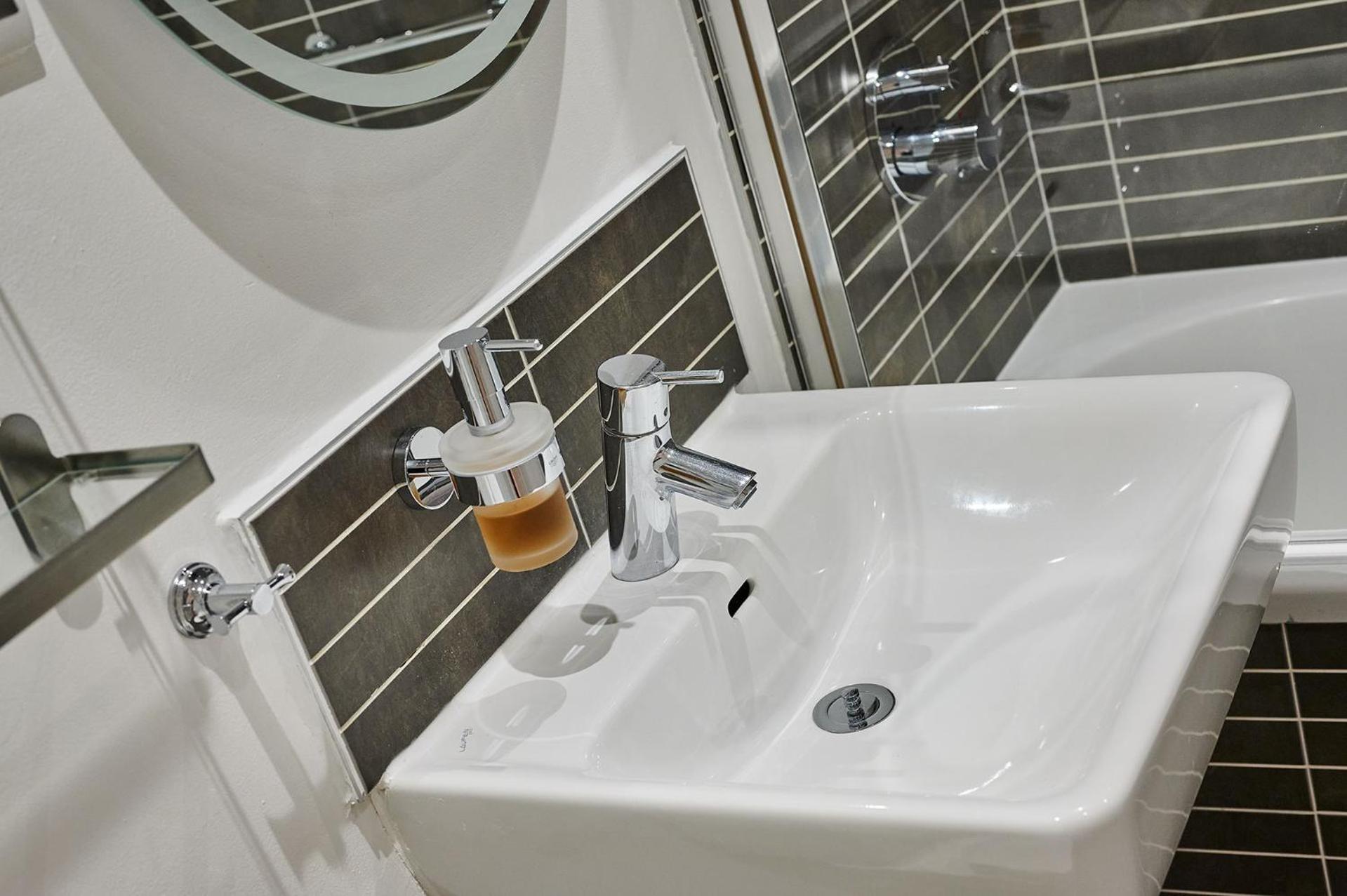 Apartment Host & - The Municipal View Abode Liverpool
