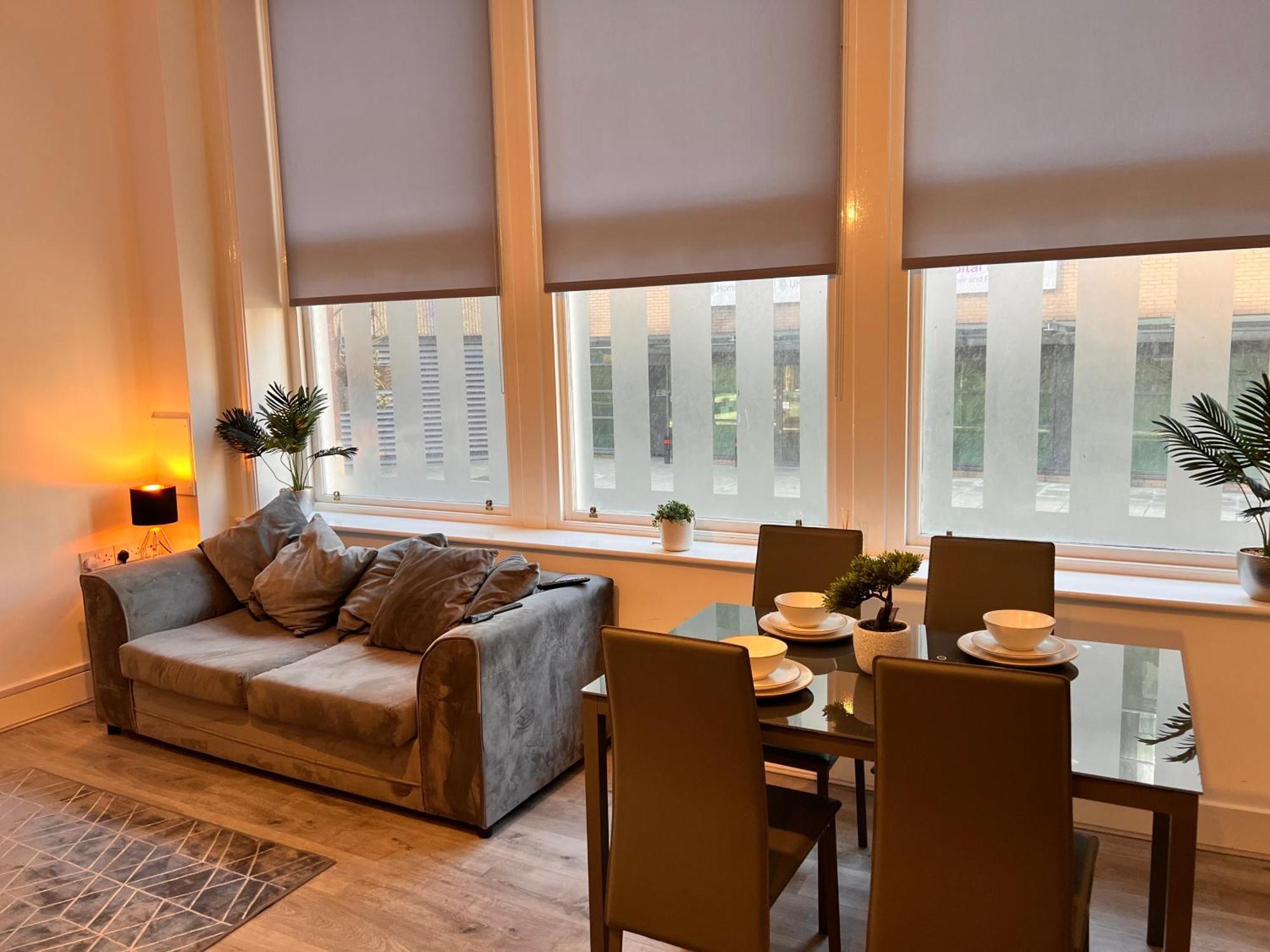 Families And Contractors Welcome! Central Beauty Apartment *