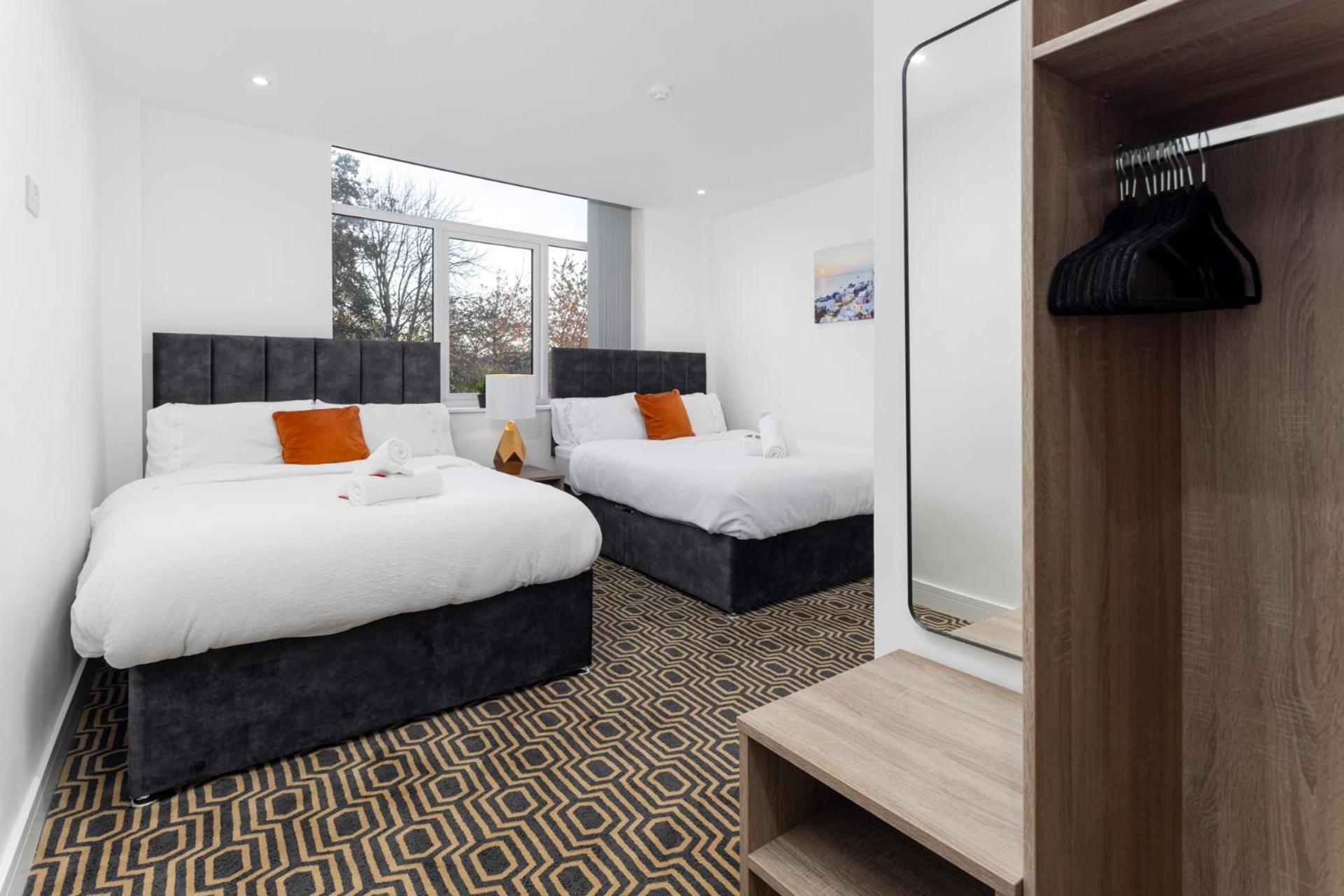 Flatzy - 16 Guests 4 En-suite A Apartment Liverpool