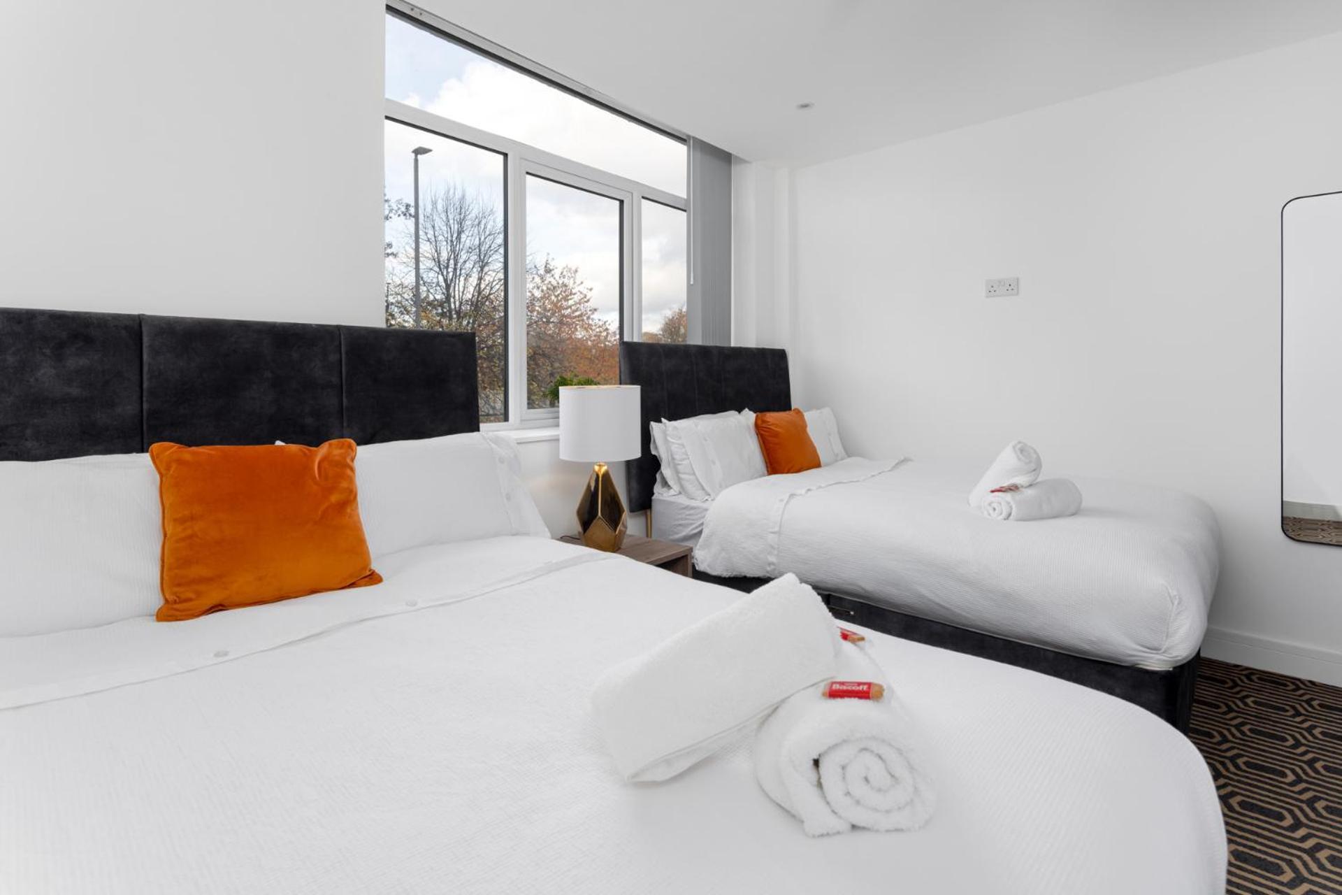Flatzy - 16 Guests 4 En-suite A *