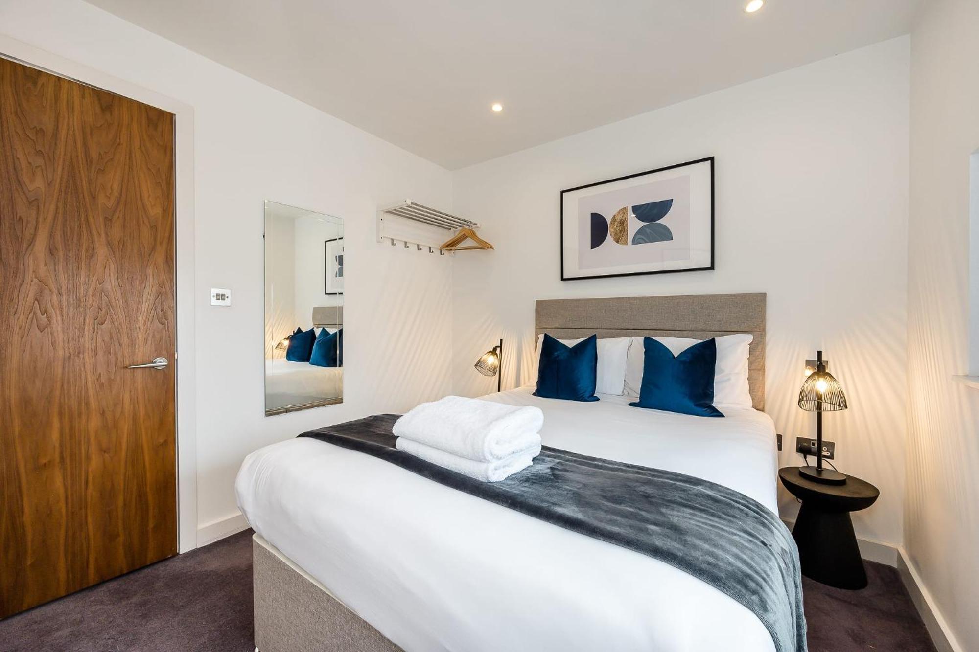 Host & - The Waterfront Hideaway Apartment