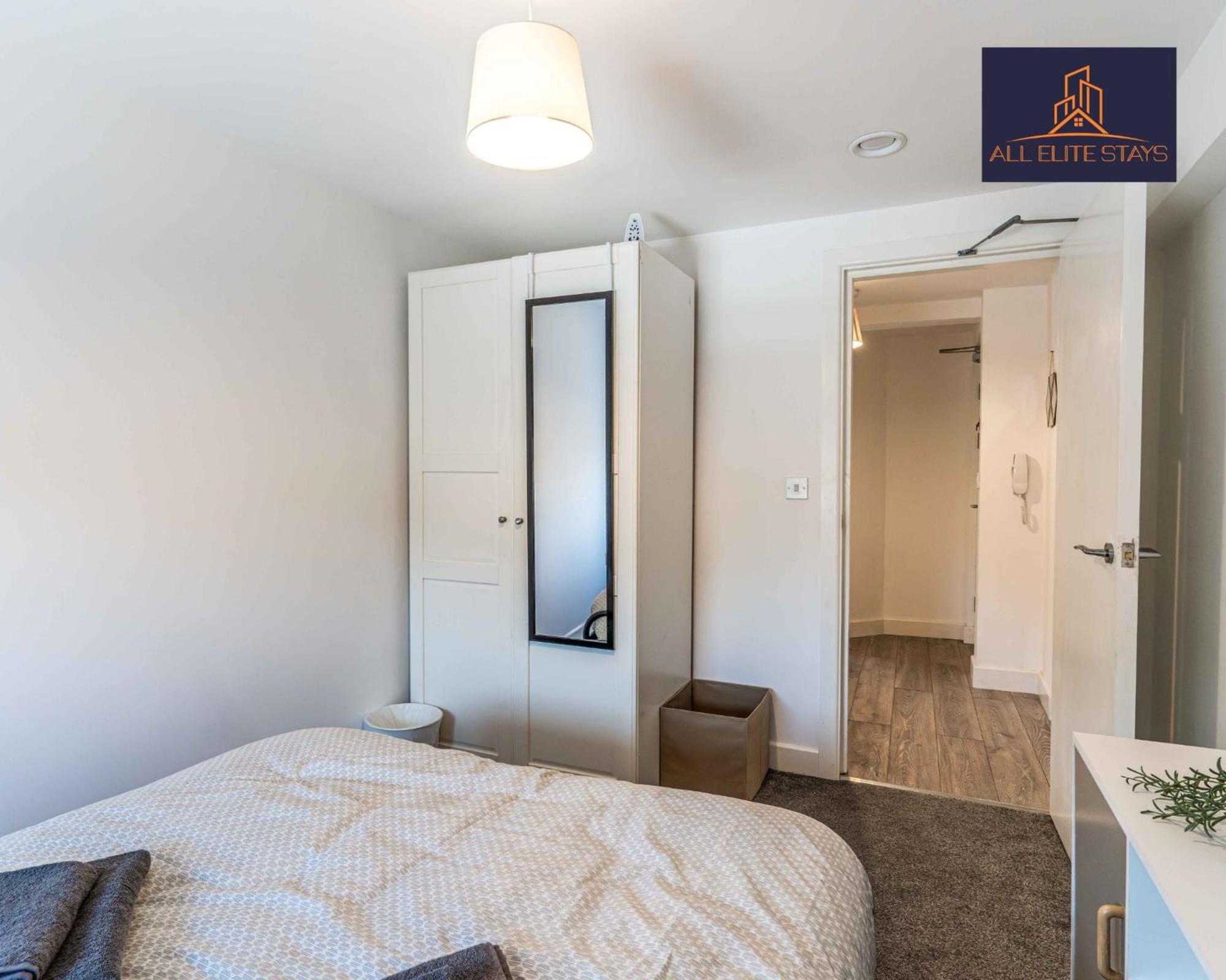 Apartment Swan House: With Parking *