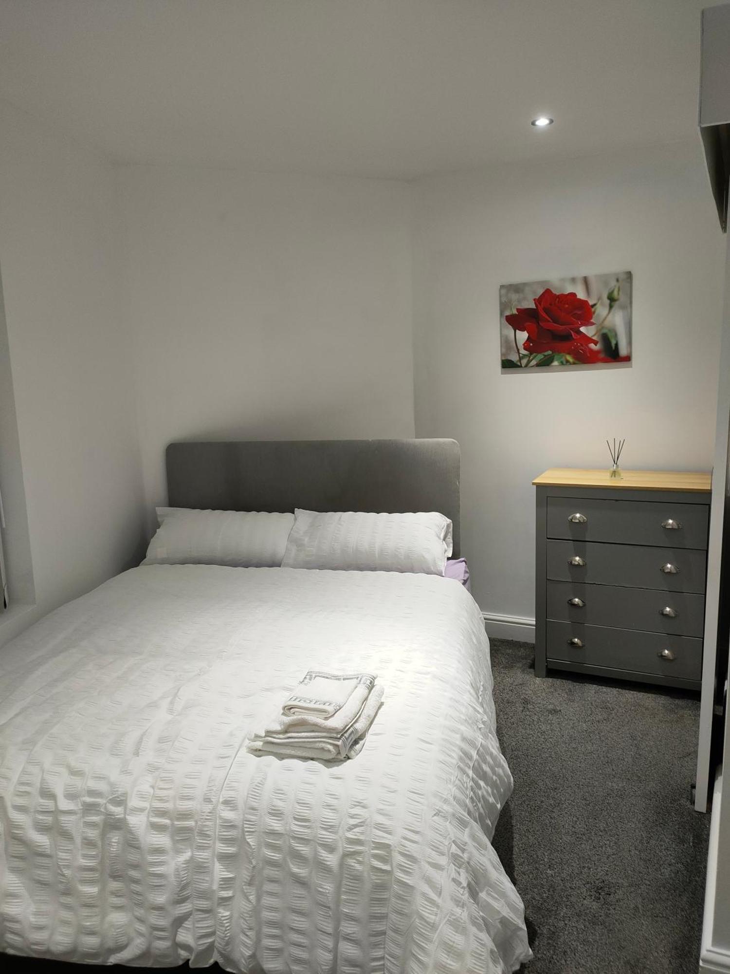 Beautiful Double Bedroom Apartment Liverpool