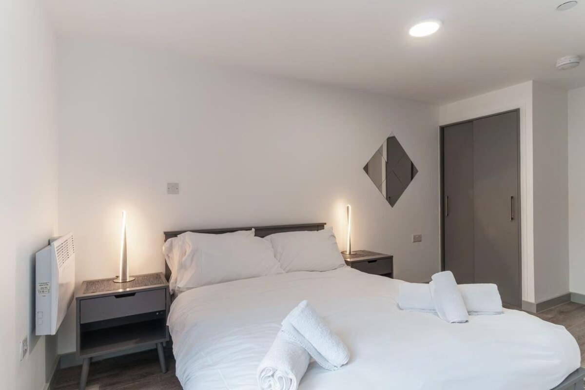 Lovely 1 Bed In *