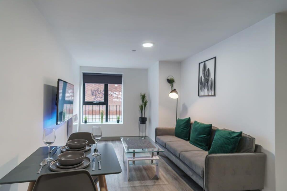 Lovely 1 Bed In * Liverpool