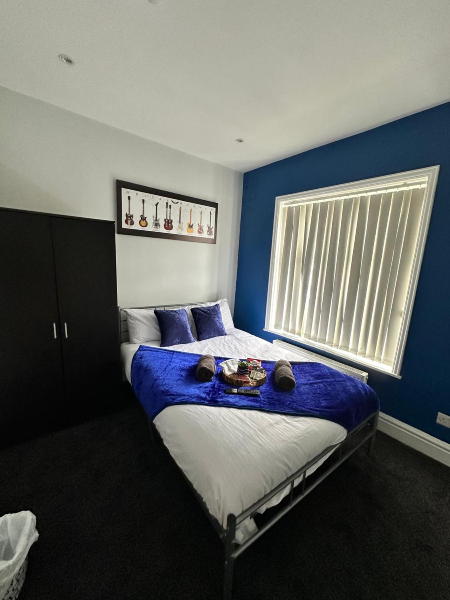 Quirky Oasis Queens Guest house *