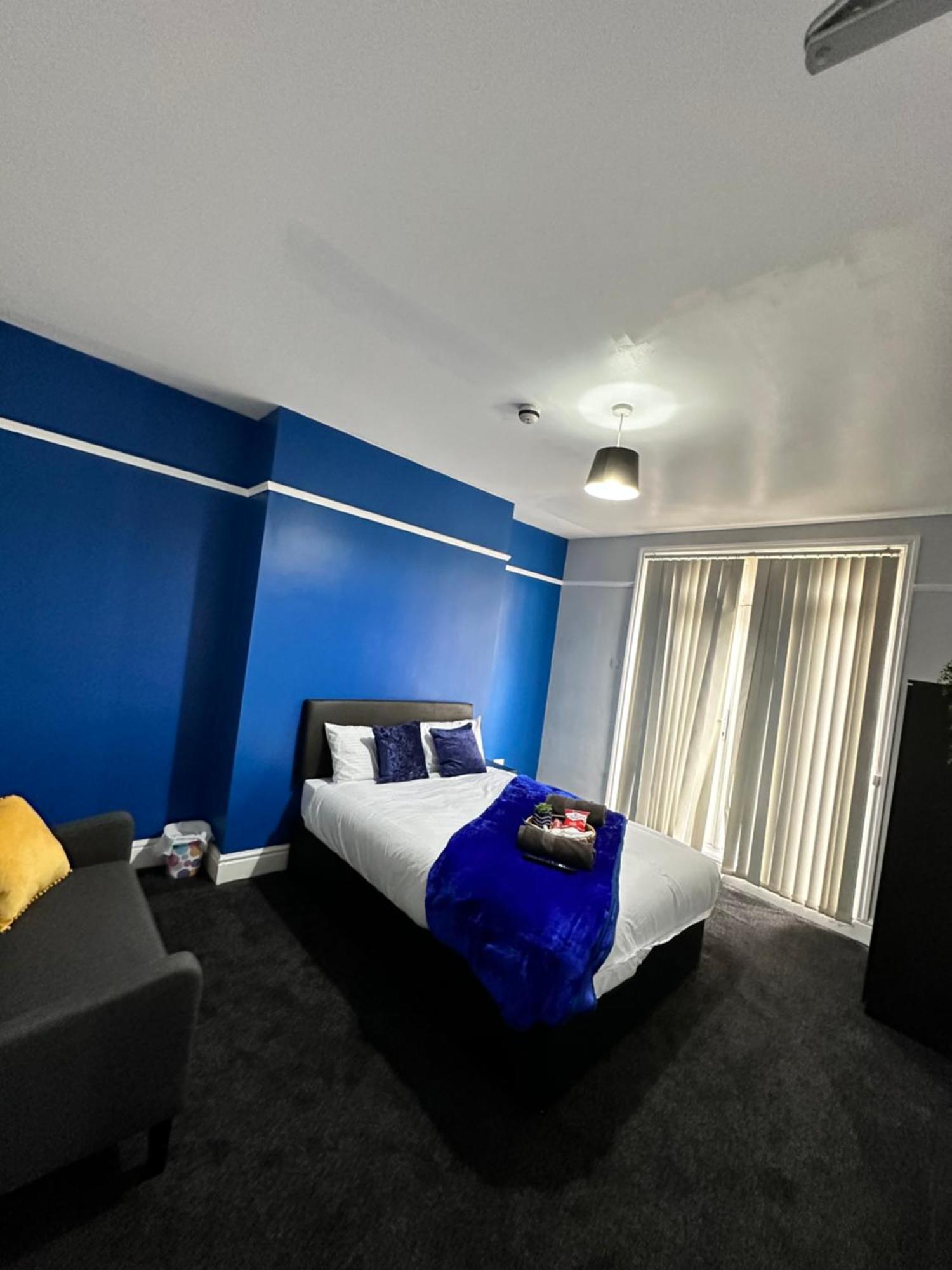 Quirky Oasis Queens Liverpool