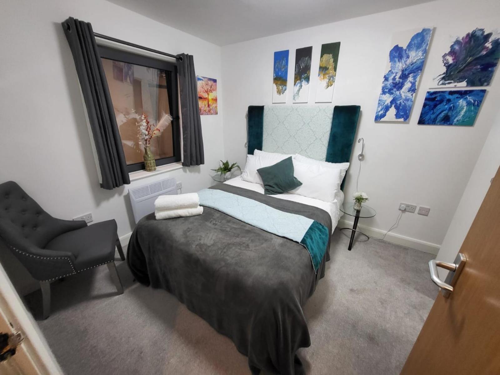 Sidemersey Livings - Magical Garden In Benson Street Apartment Liverpool
