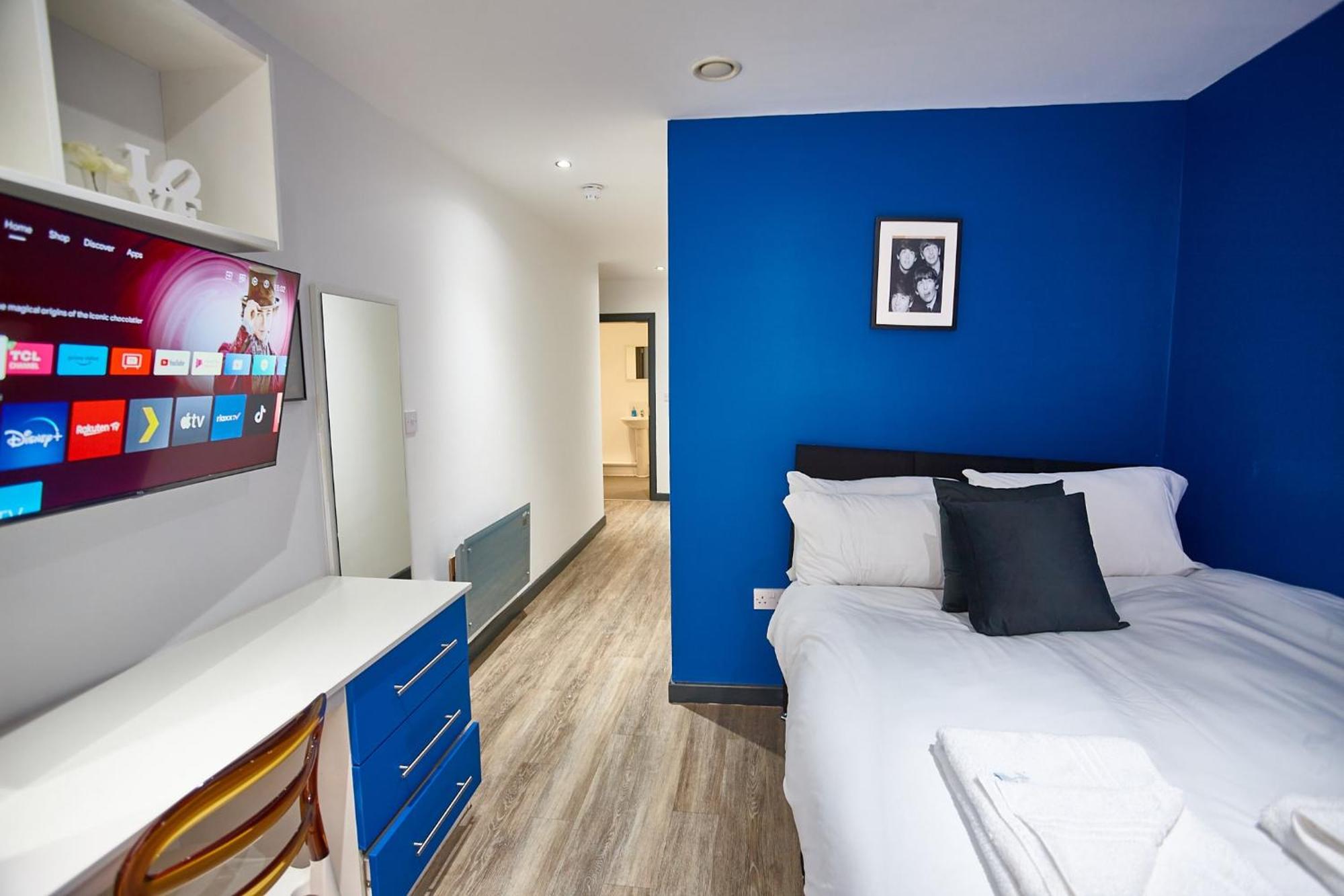 Apartment Mccartney 5 Bedrooms, 5 Bathrooms