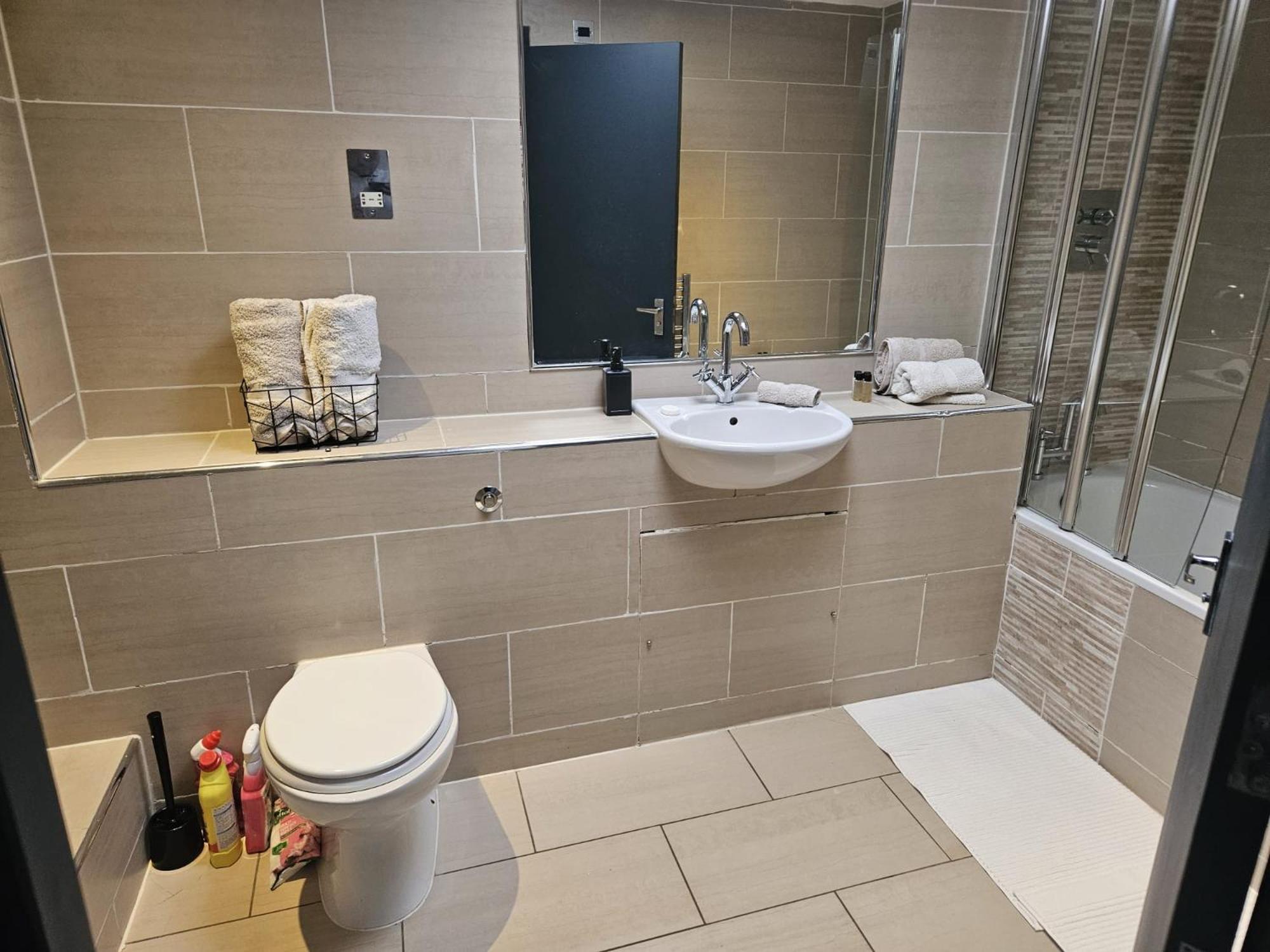 2 Bedroom Centre Penthouse Loft