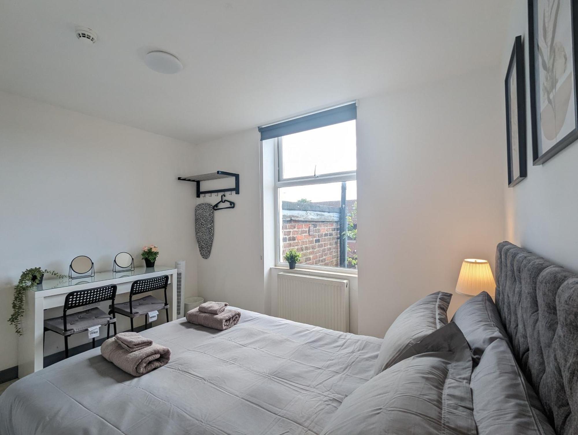 Near Centre Private Bath Free Parking * Liverpool