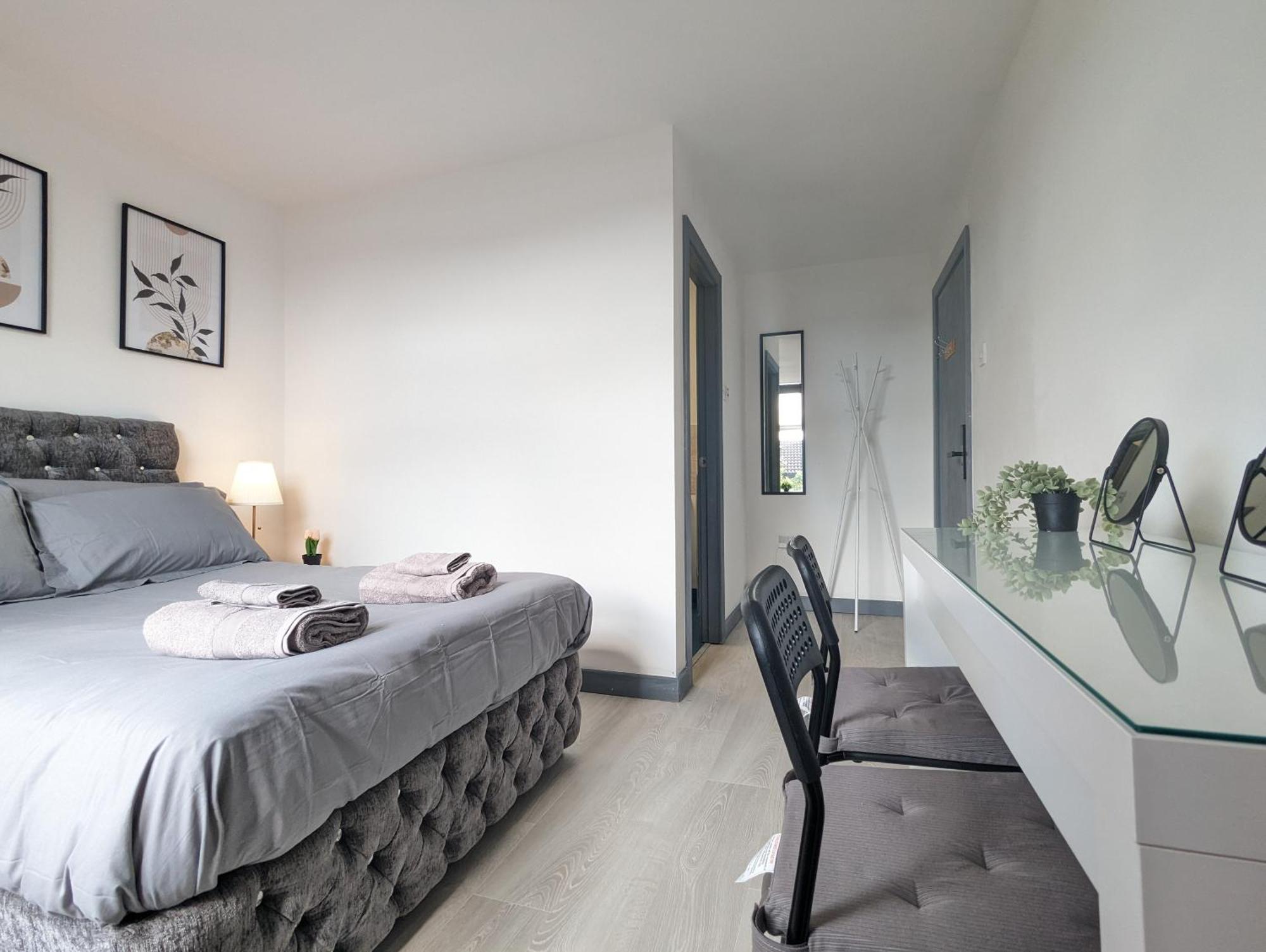 Holiday home Near Centre Private Bath Free Parking