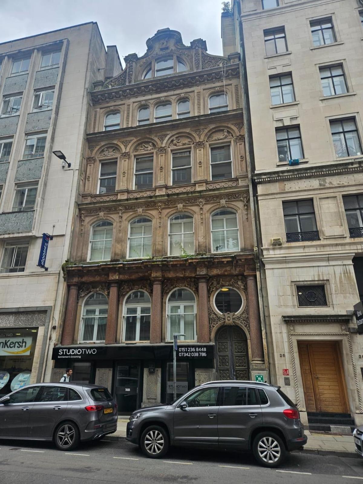 2 Bedroom Centre Penthouse Loft Apartment Liverpool